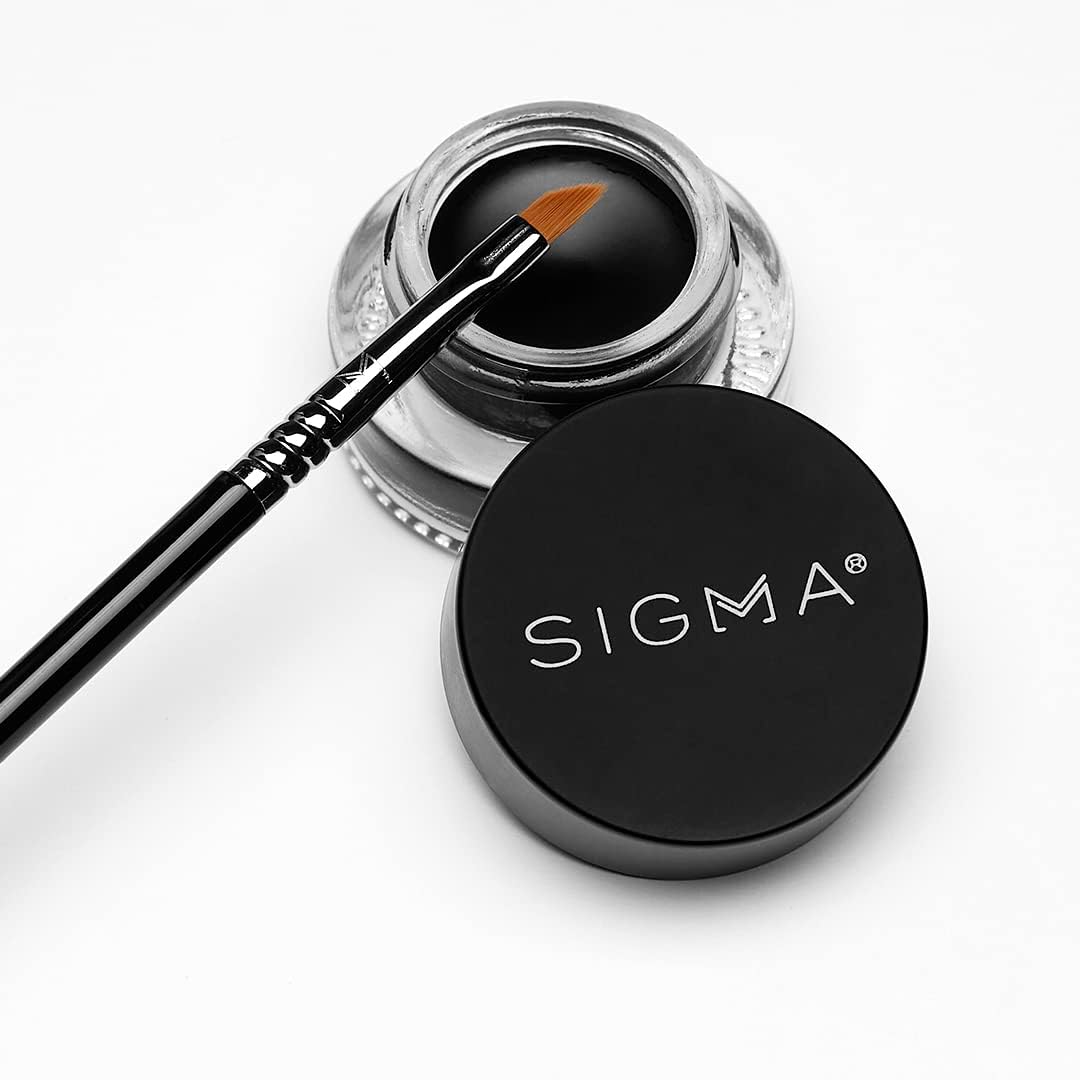Sigma Beauty E06 Winged Liner Brush - Precision Eye Makeup Tool - Image 3