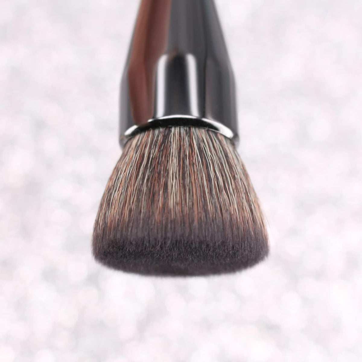 Faces Canada Powder Brush - Premium Makeup Application Tool - Image 4