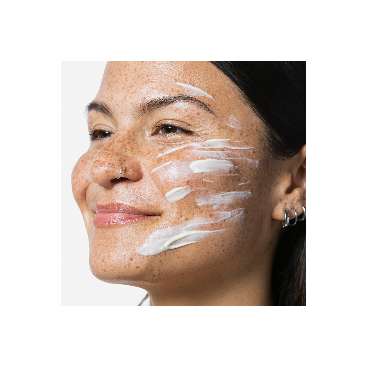 PFC Cosmetics Radiance C+ Face Moisturiser Cream - 50ml - Image 2