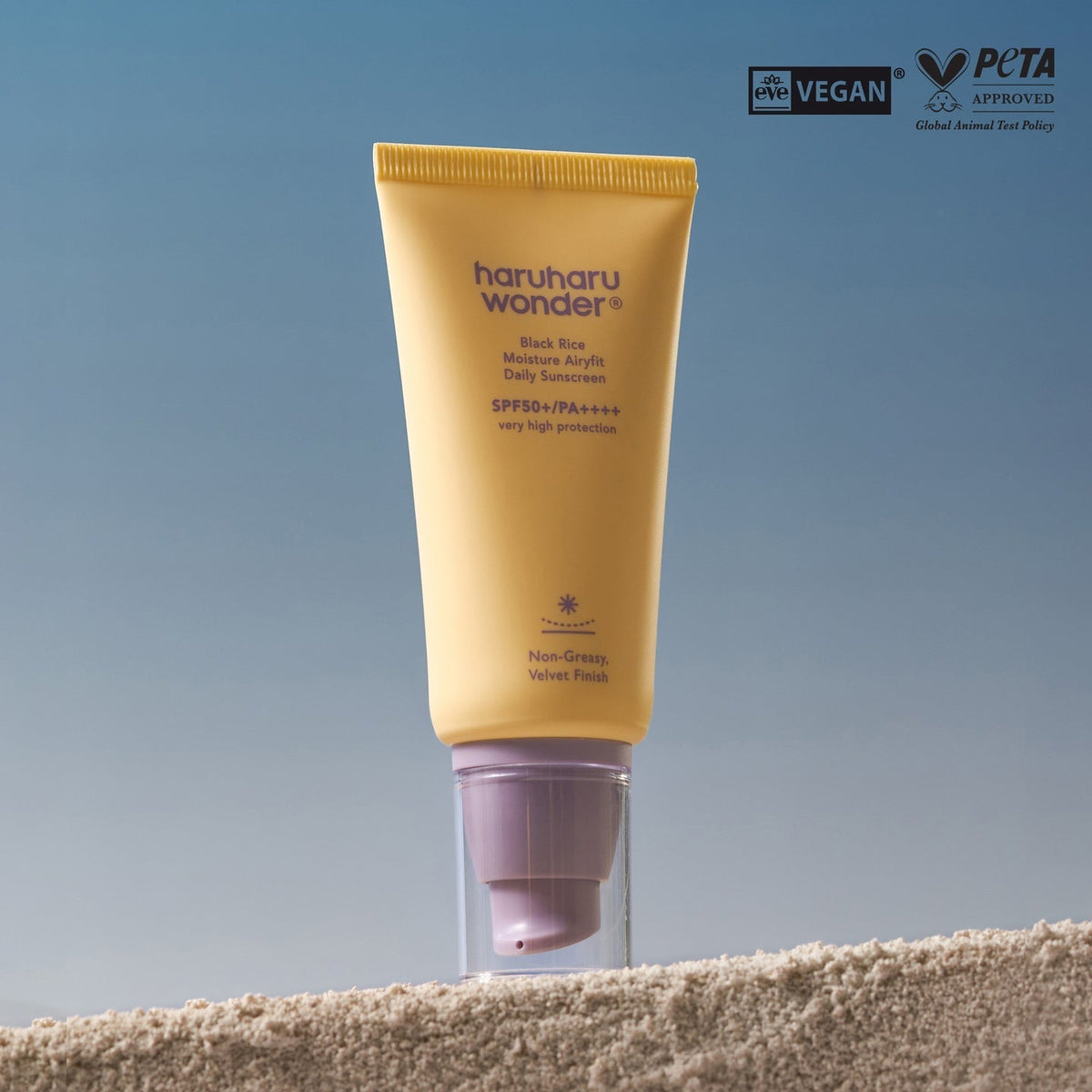 Haruharu Wonder Black Rice Moisture Airyfit Daily Sunscreen SPF50+/PA++++, 50ml - Image 4