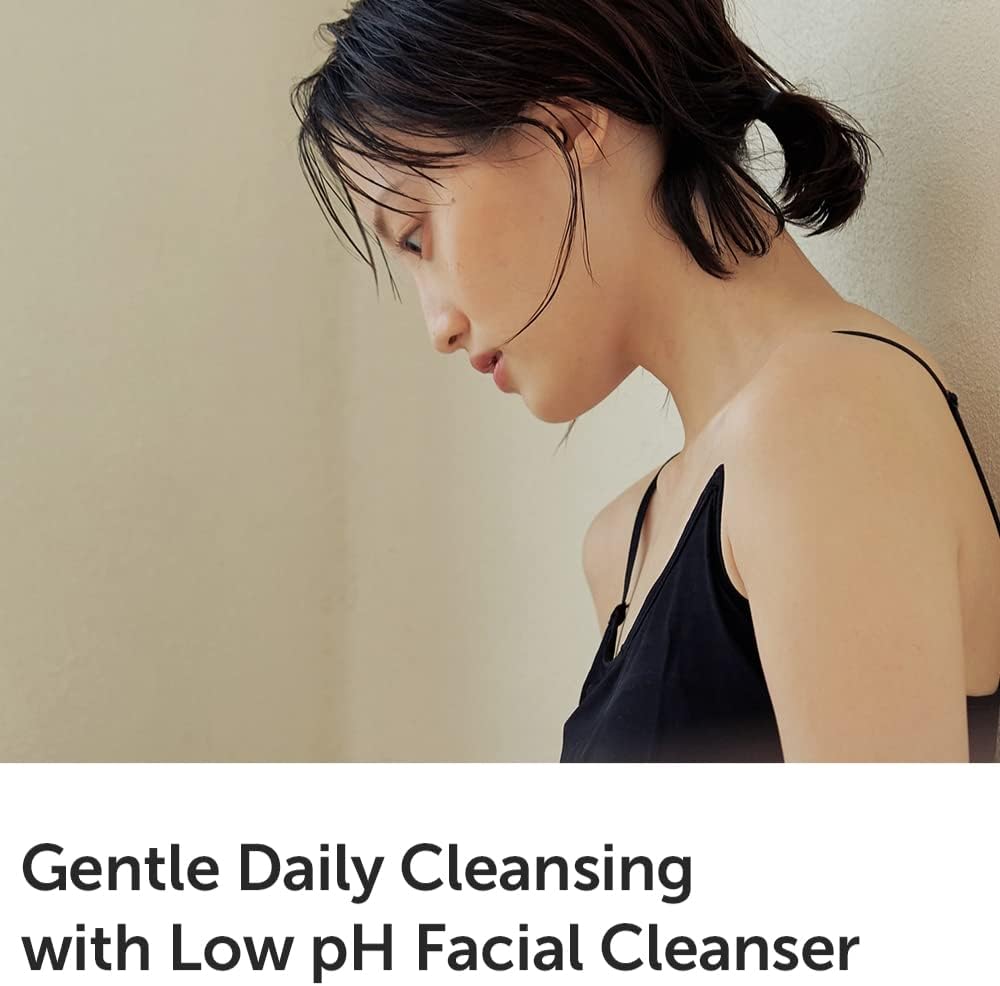 Dear Klairs Gentle Black Facial Cleanser - 140 mL - Image 4