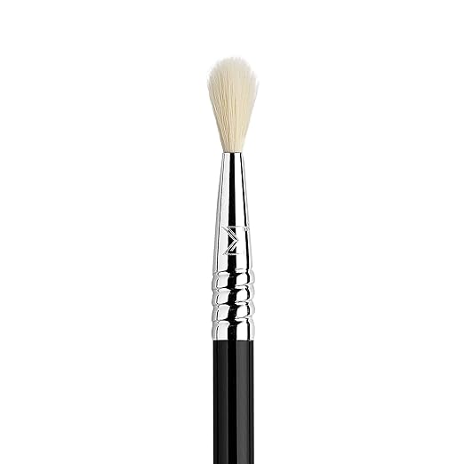 Sigma Beauty E36 Blending Brush - Precision Eye Makeup Tool - Image 2