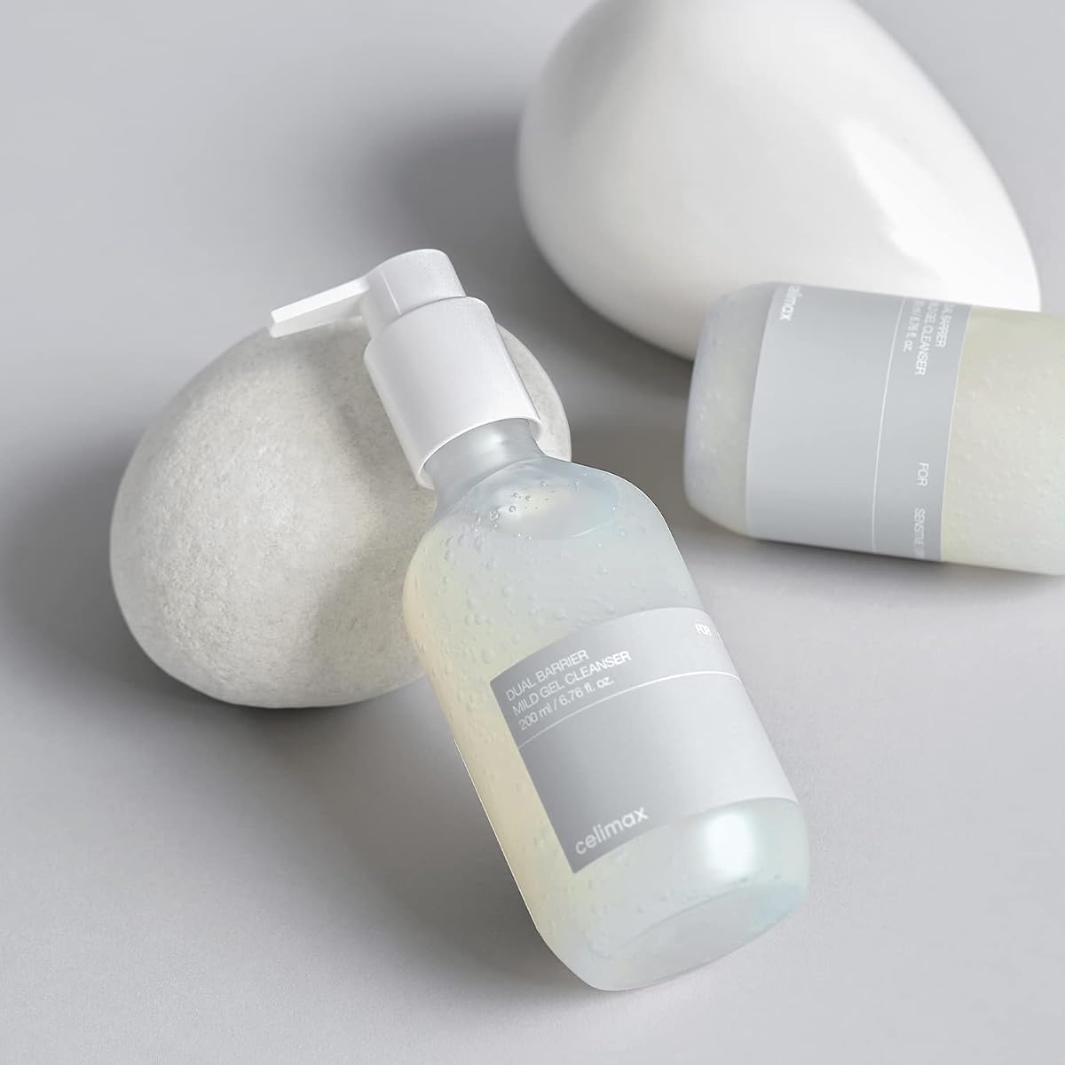 CELIMAX Dual Barrier Mild Gel Face Cleanser with Ceramide - 200ml - Image 3