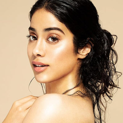Nykaa Strobe & Glow Liquid Highlighter in Glazed Bronze - 30ml - Image 3