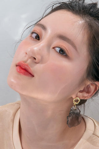 rom&nd Glasting Water Gloss 2 colors No.01 SANHO CRUSH | Syrupy gloss|Glossy Finish| Long-lasting| moisturizing| Highlighting| Natural-beauty | Gloss for Daily Use|K-beauty | 4.5g/0.16oz - Image 5